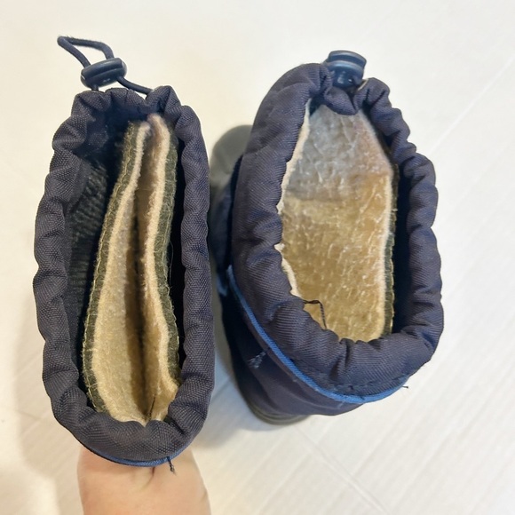 Kamik Kid’s Snow Boots Size 2 Insulated Waterproof Rubber Sole - Picture 6 of 8